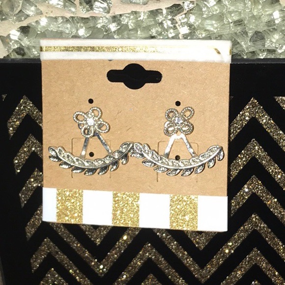 boscovs Jewelry - Beautiful set of front/ back style earrings NWOT